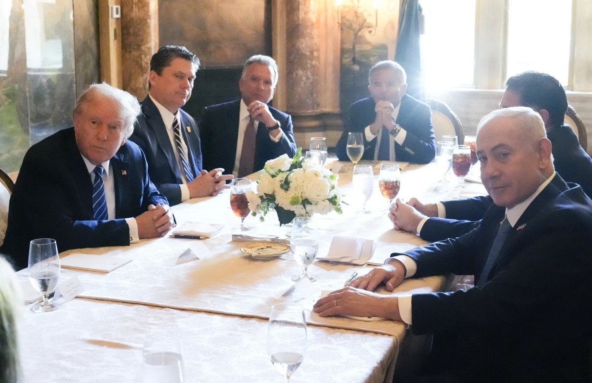 美媒:内塔尼亚胡到海湖庄园见特朗普,特朗普抨击哈里斯此前言论对加沙战争“不尊重”