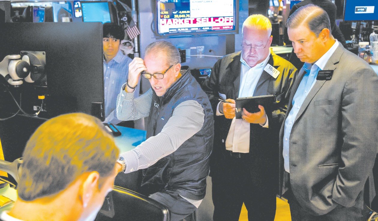 全球股市遭遇“黑色星期一”,日本股市出现“夏季风暴”,美国经济成为焦虑根源