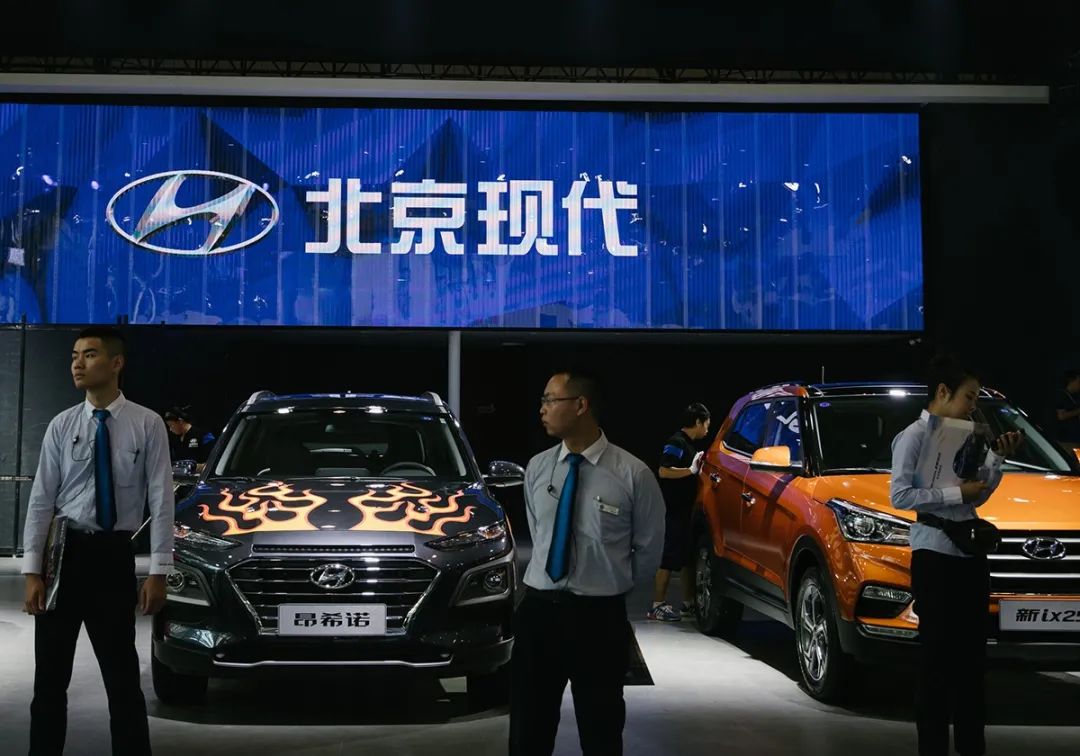 “库存压力极大,亏损非常严重”,北京现代9家经销商联名要求暂停提车?有经销商称已有律师在跟进处理