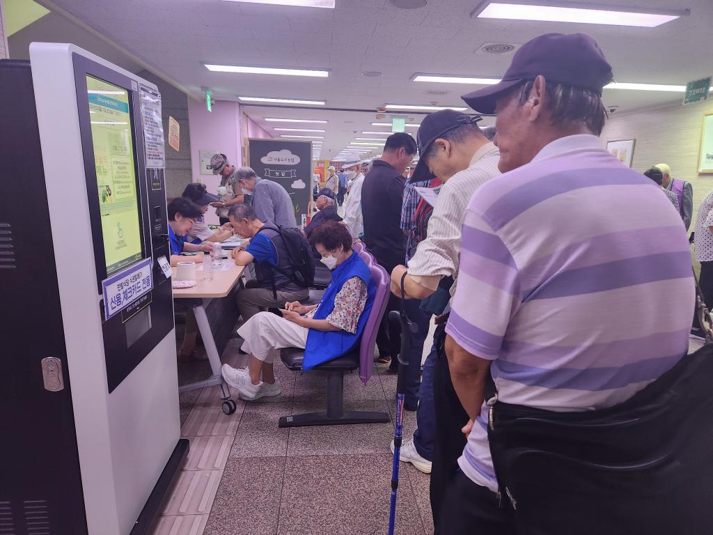 记者观察:看韩国如何应对“加速老去”