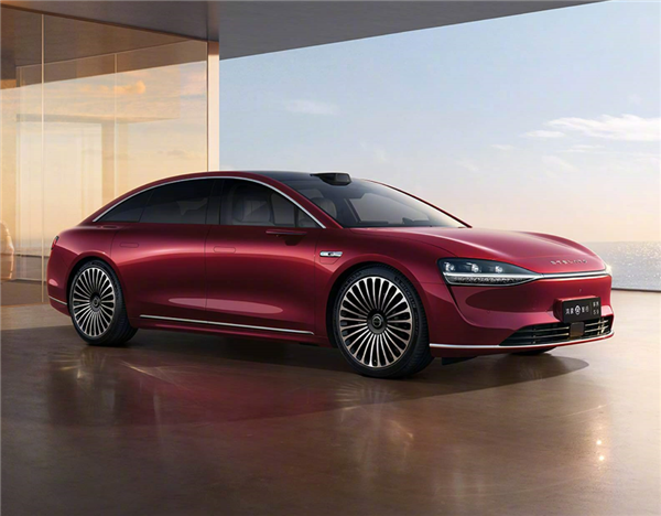 享界S9首次OTA重磅升级!全新华为ADS 3.0来了:智驾强如老司机